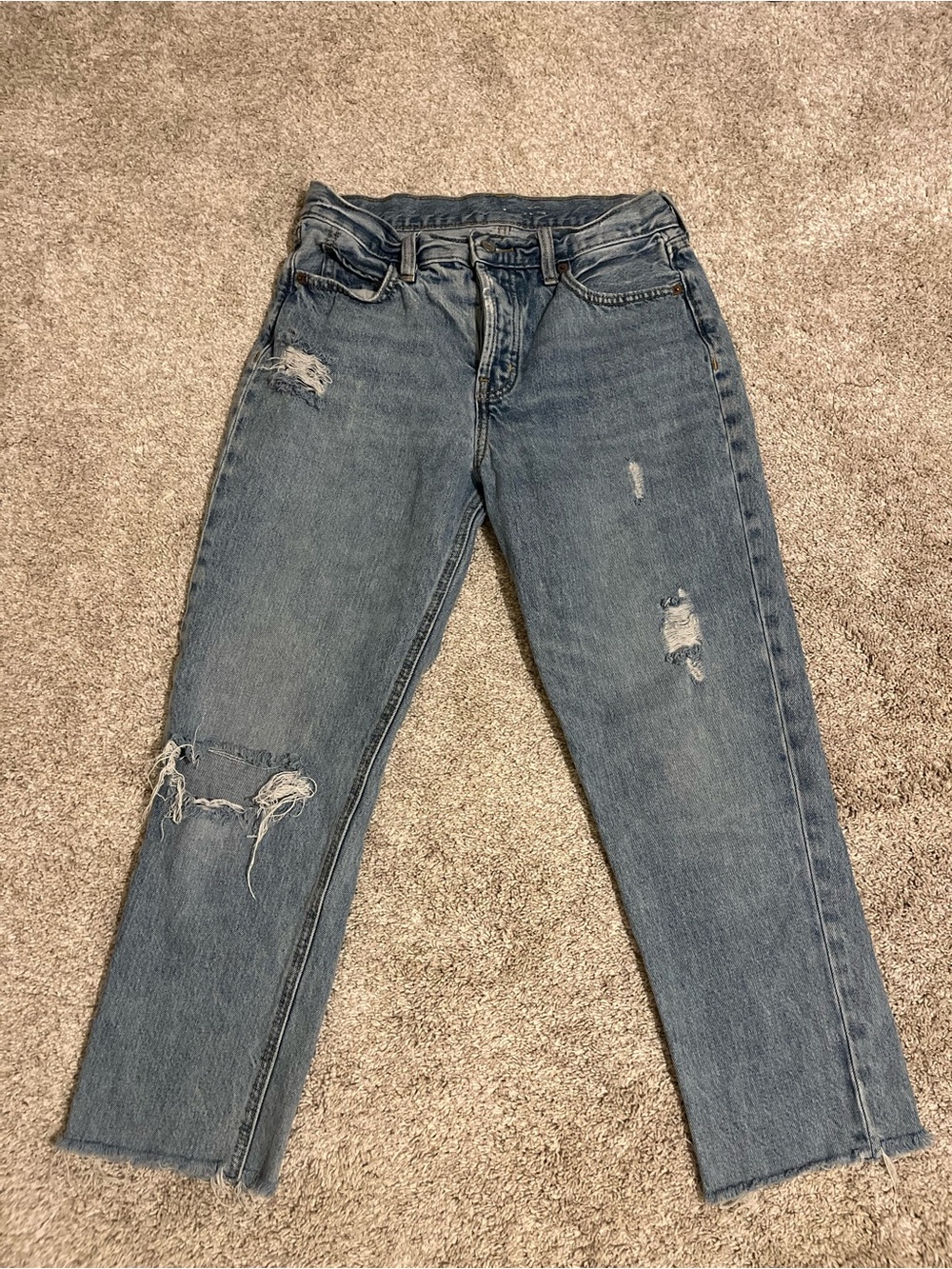 Old Navy Women’s High Rise Button Fly Distressed Jeans Raw Hem Size 4 Straight